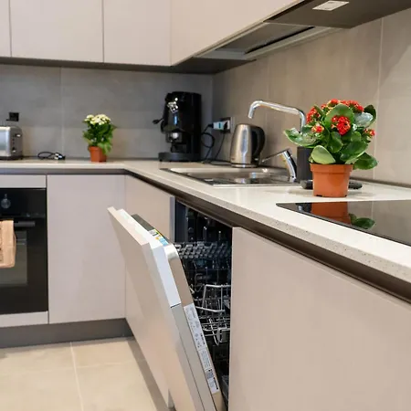 Incantonapoli * Naples